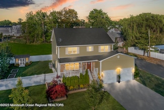 652 Hudson Ave, Port Monmouth, NJ 07758