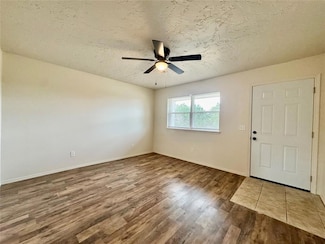 411 E 3rd St, Hydro, OK 73048