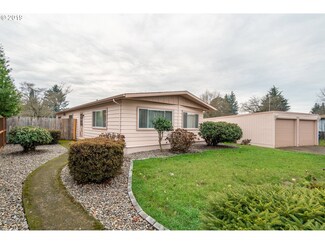 13732 Heather Ln NE, Aurora, OR 97002