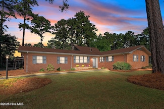 4308 Wildwood Dr, Ayden, NC 28513