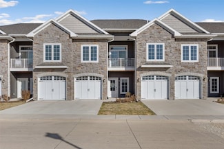 2881 Blue Sage Dr Unit B, Coralville, IA 52241