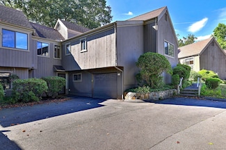 193 Bayfield Ln Unit B, Stratford, CT 06614