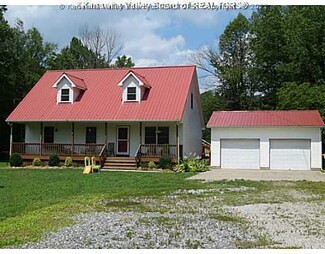 140 Camp Run Rd, Wallback, WV 25285