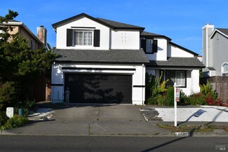 2630 Arrowhead Dr, Santa Rosa, CA 95407