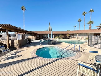 10701 N 99th Ave Unit 33, Peoria, AZ 85345