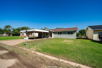 603 Potomac Dr, Stamford, TX 79553