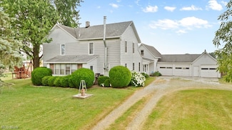 4593 Paris Ave, Louisville, OH 44641