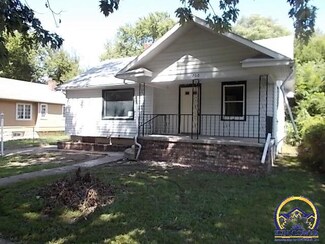 700 SE Leland St, Topeka, KS 66607