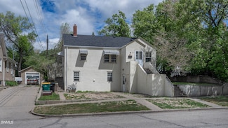 314 C Ave E, Bismarck, ND 58501