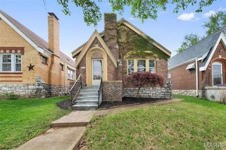 5648 Pernod Ave, Saint Louis, MO 63139