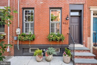 902 S 12th St, Philadelphia, PA 19147