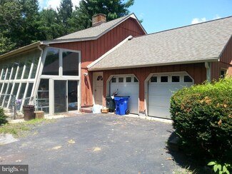 6034 Graymont Dr, Frederick, MD 21704