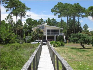 473 Gulf Pines Dr, Port Saint Joe, FL 32456