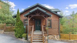 746 Park Vista Way, Gatlinburg, TN 37738