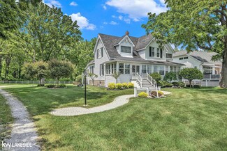 1520 S Channel Dr, Harsens Island, MI 48028