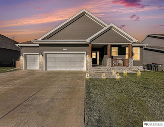 10340 White Pine Rd, Lincoln, NE 68527