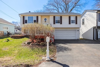 119 Morningside Dr, Lakemoor, IL 60051