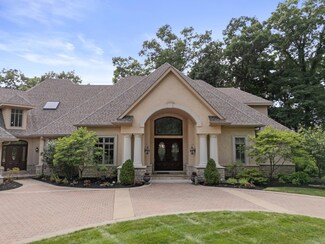 912 Matthews Brook Ln, Powell, OH 43065