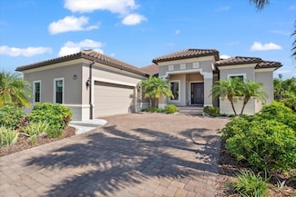 329 Myrtle Ave, Nokomis, FL 34275