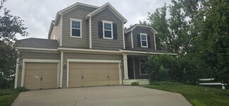5265 Jewel Ln N, Minneapolis, MN 55446