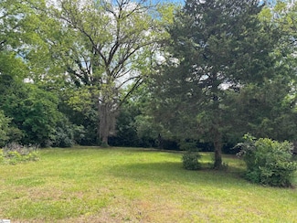 104 Henry M Turner St, Abbeville, SC 29620