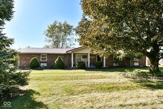 12127 N Everett Dr, Alexandria, IN 46001