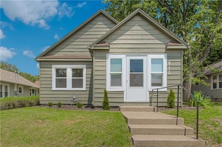 812 Meservey Ave, Excelsior Springs, MO 64024