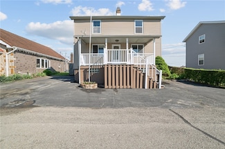 9009 Oak St, Pittsburgh, PA 15239