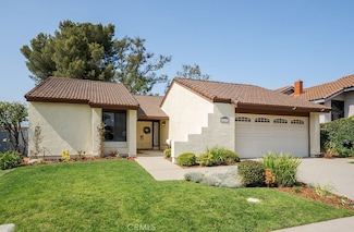 1137 E Meadow Wood Dr, Covina, CA 91724