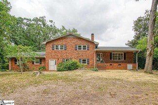716 Alberta Ave, Boiling Springs, SC 29316