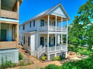 102 Brookside Dr, Carlton Landing, OK 74432