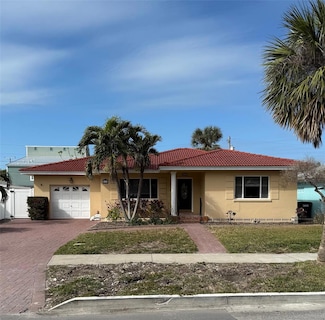988 Bruce Ave, Clearwater Beach, FL 33767