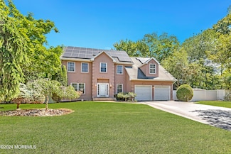 4 Bailey Rd, Matawan, NJ 07747