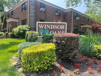 219-2 75th Ave Unit 2F, Oakland Gardens, NY 11364