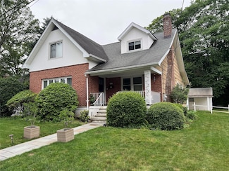 40 Clunie Ave, Hastings On Hudson, NY 10706