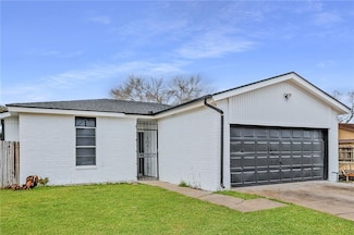 2765 Camargo Dr, Corpus Christi, TX 78415