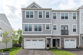 158 Everleigh Dr, Royersford, PA 19468