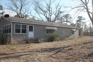 958 Galaxie Dr, Abbeville, AL 36310
