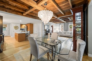 851 Worcester St, Wellesley Hills, MA 02481