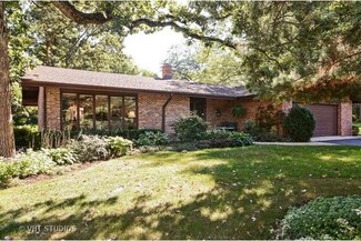 133 Briarwood Ln, Palatine, IL 60067