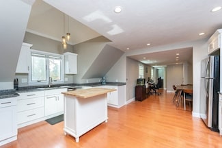 8 Putnam St Unit 3, Danvers, MA 01923