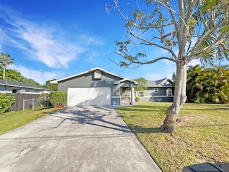 566 NW Sagamore Terrace, Port Saint Lucie, FL 34983
