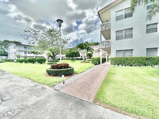 390 Fanshaw J Unit 3900, Boca Raton, FL 33434