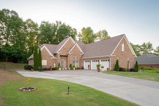 311 Woodfern Dr, Killen, AL 35645