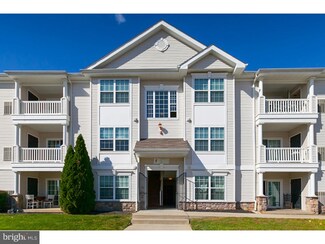74 Highbridge Ln Unit E74, West Deptford, NJ 08086