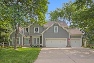 16225 High Dr, Stilwell, KS 66085