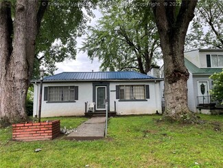 5221 Staunton Ave SE, Charleston, WV 25304