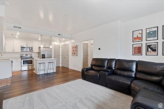 875 S Depot St Unit B355, Clearfield, UT 84015