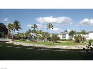 315 Saint Andrews Blvd Unit B4, Naples, FL 34113