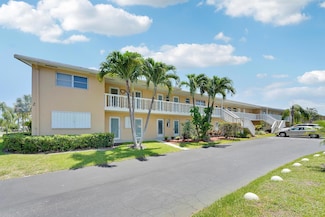 2151 NE 1st Ct Unit 102, Boynton Beach, FL 33435